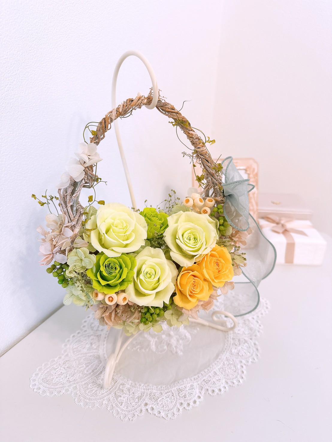 フレッシュグリーンのエッグバスケット リース イエロー 緑 黄色 母の日2026  結婚 記念日 新築 出産 長寿 祝い | 2枚目